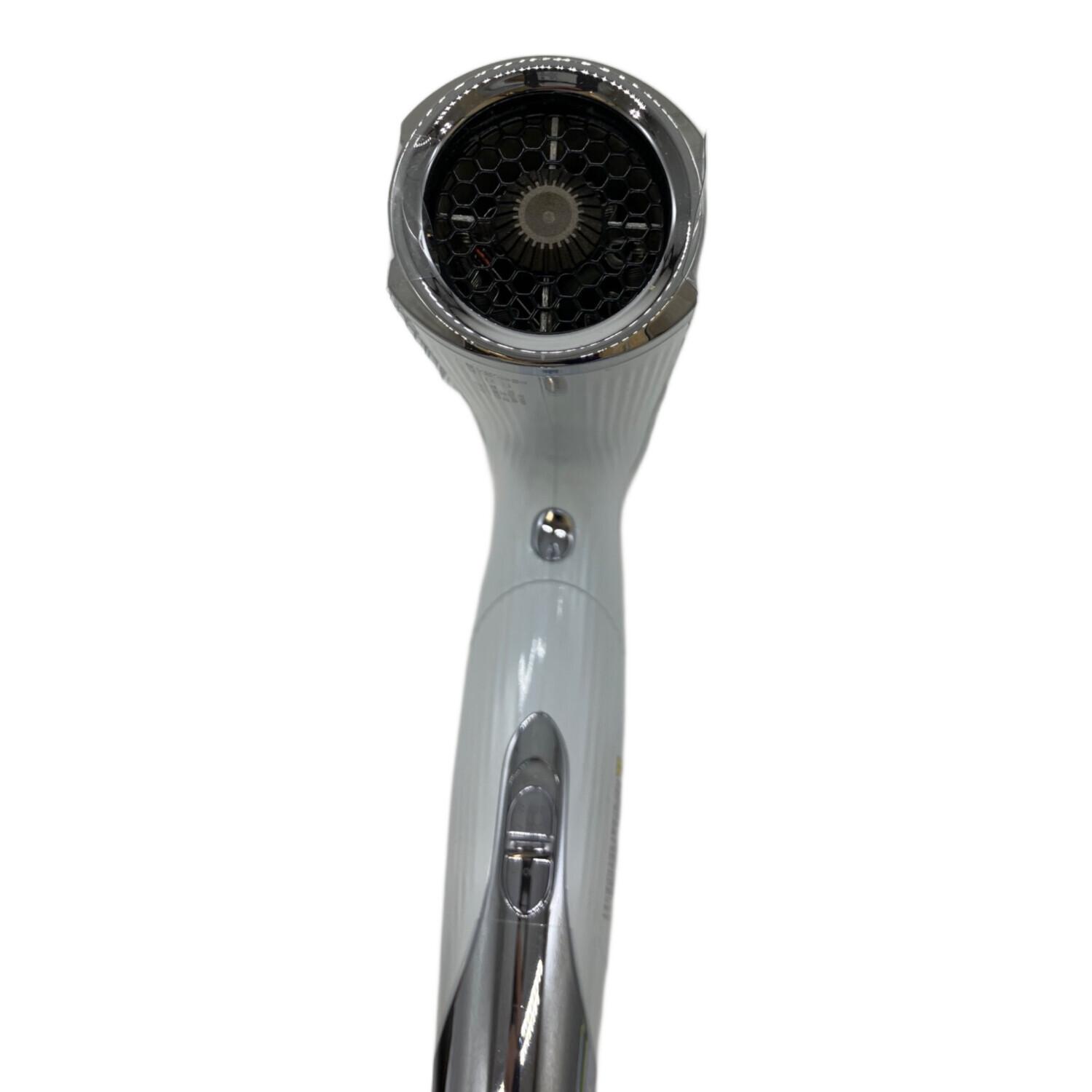 S*Y様 【使用半年未満　美品】リファ　ドライヤー　RE-BC-02A ReFa (リファ) ヘアードライヤー RE-BC-02A 2025年製｜トレファクONLINE
