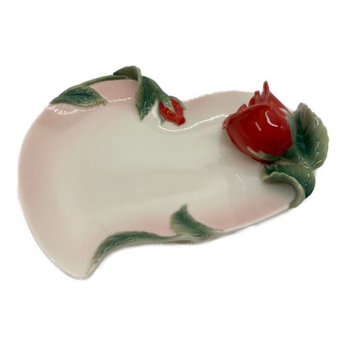 陶翔舞千 (トウショウマイセン) カップ&ソーサー 薔薇/レッド 華麗なる花コレクション