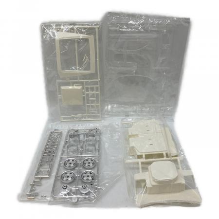 ケーニッヒ テスタロッサ 1/16 プラモデル 車｜トレファクONLINE
