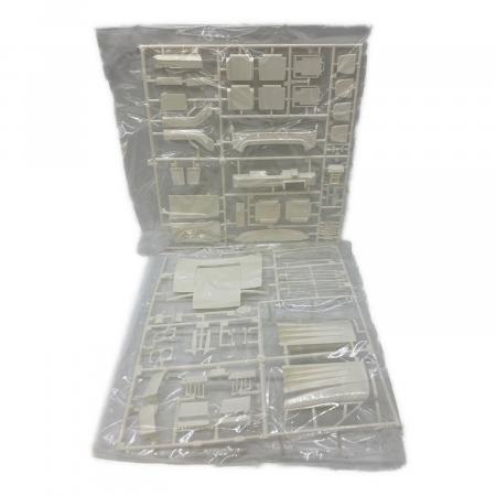 ケーニッヒ テスタロッサ 1/16 プラモデル 車｜トレファクONLINE