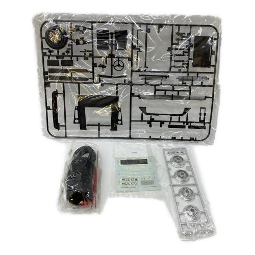 ケーニッヒ テスタロッサ 1/16 プラモデル 車