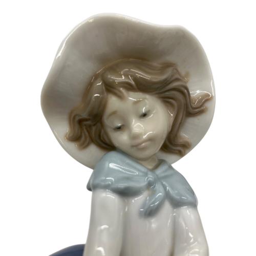 LLADRO (リヤドロ) フィギュリン きれいな花ばかり