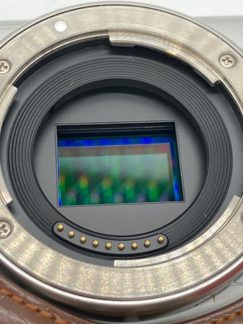 CANON (キヤノン) ミラーレス一眼カメラ EOS M100 ダブルレンズキット 動作確認済み