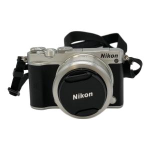 Nikon (ニコン) デジタル一眼レフカメラ 1 J5