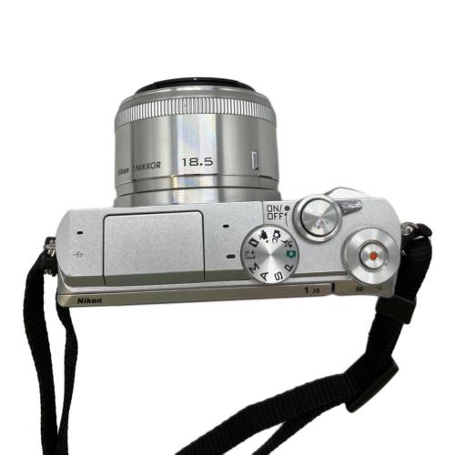 Nikon (ニコン) デジタル一眼レフカメラ 1 J5