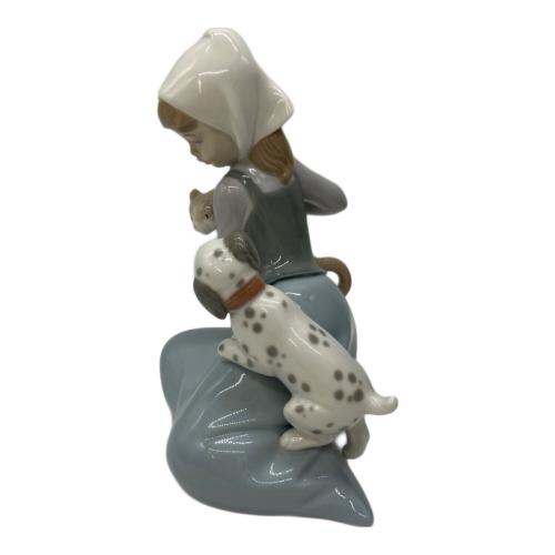 LLADRO (リヤドロ) 置物 5032 少女と猫と犬