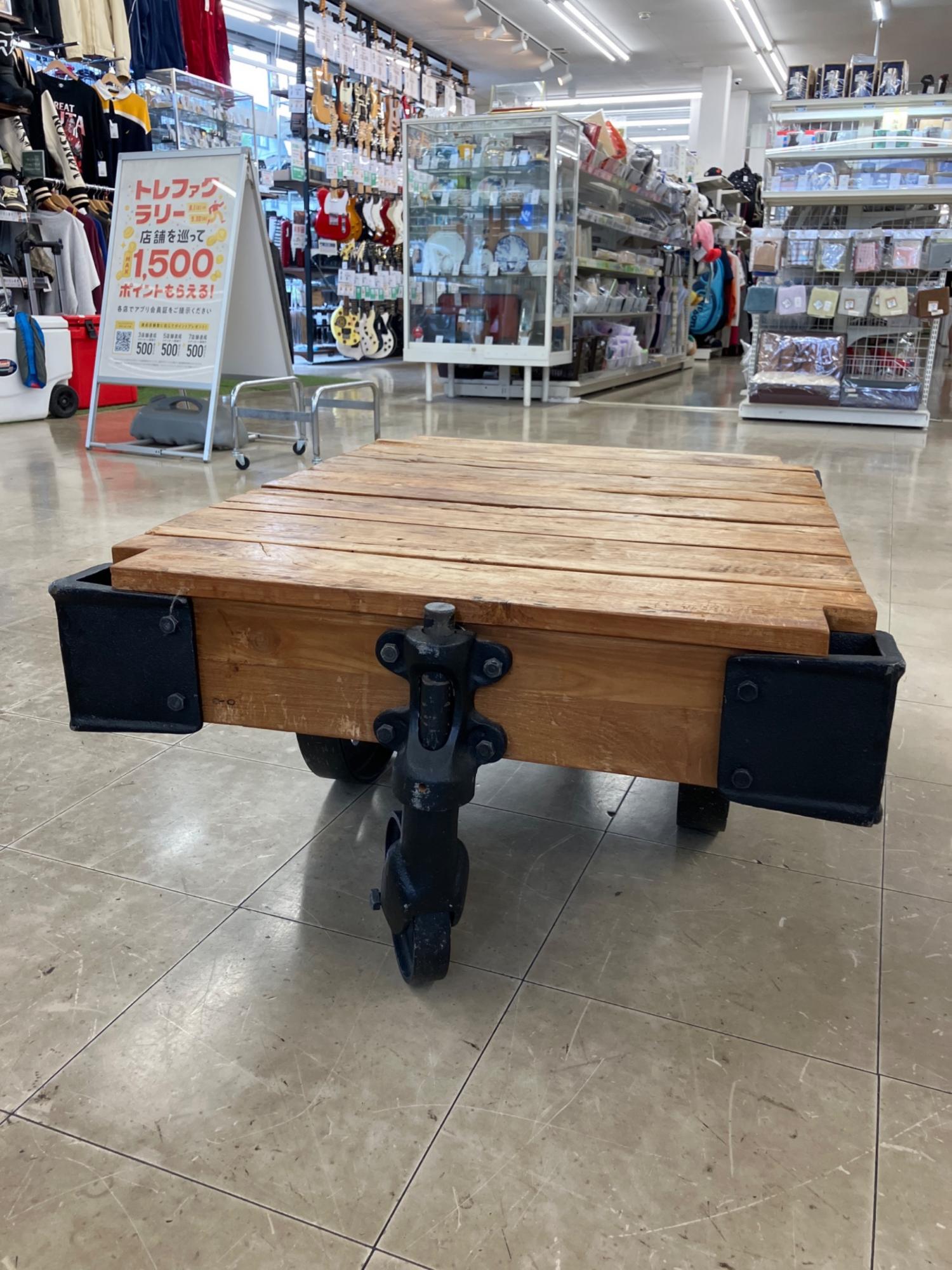 ACME Furniture (アクメファニチャー) ローテーブル GUILD Dolly Table