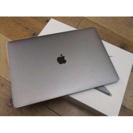 Apple MacBook Pro Touch Bar スペースグレイ MLH42JA/A 15.4インチ Core i7 16GB SSD:512GB
