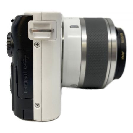 Nikon (ニコン) ミラーレス一眼カメラ ダブルレンズ付：30-110mm/10-30mm J1 1010万画素 専用電池 SDXCカード対応 22055970