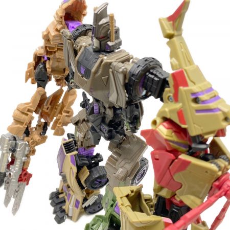 Hasbro (ハズブロ) トランスフォーマー 開封済み/箱ダメージ有 @ 2012