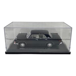 ミニカー ブラック Mitsubishi Debonair A30(1964)
