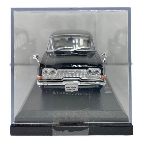 ミニカー ブラック Mitsubishi Debonair A30(1964)