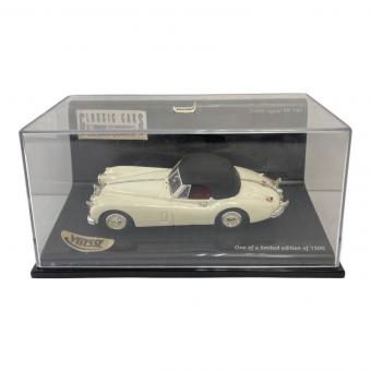 ミニカー ホワイト 25450 Jaguar XK 140