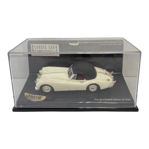 ミニカー ホワイト 25450 Jaguar XK 140