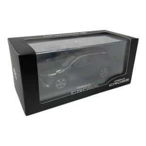 TOYOTA (トヨタ) カローラ　クロス　ミニカー（1/30スケール　ダイキャスト製）220 スパークリングブラックパールクリスタルシャイン