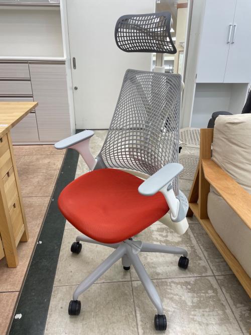 Herman Miller (ハーマンミラー) セイルチェア ホワイト×オレンジ