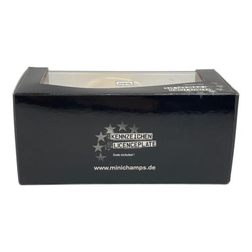 MINICHAMPS (ミニチャンプス) Porsche Cayenne モデルカー