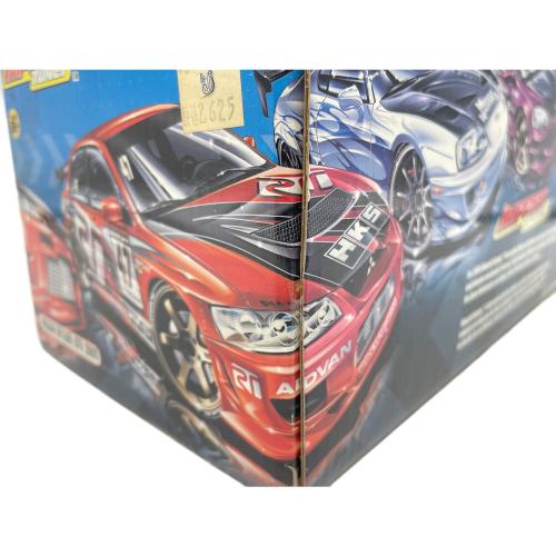 MUSCLE MACHINES ダイキャストカー 1/24 @ NISSAN SKYLINE GTR 2000 IMPORT TUNER