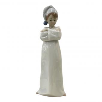 LLADRO (リヤドロ) フィギュリン　06483　もう起きなきゃ