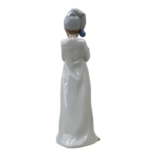 LLADRO (リヤドロ) フィギュリン　06483　もう起きなきゃ