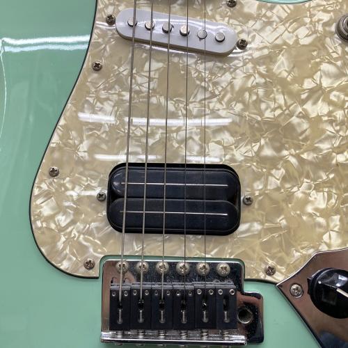 Squier by FENDER (スクワイア) CYCLOONE エレキギター ICS11070199