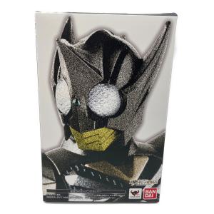 BANDAI (バンダイ) 仮面ライダーパンチホッパー フィギュア S.H.Figuarts(真骨彫製法)
