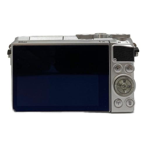Nikon (ニコン) ミラーレス一眼カメラ Nikon 1 J5