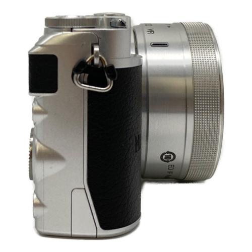 Nikon (ニコン) ミラーレス一眼カメラ Nikon 1 J5