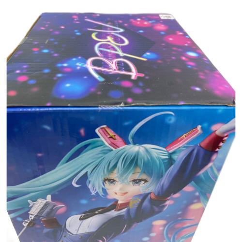 BANDAI SPIRITS(バンダイスピリッツ) 機動戦士ガンダム 初音ミク GUNDAM Collaboration フィギュア BANPRESTO EVOLBE ガンダム45周年×初音ミク