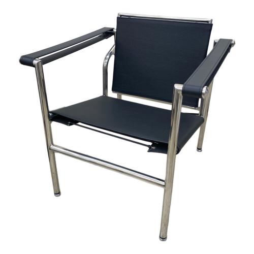 ラウンジチェアー リプロダクト品 207 ブラック LC1