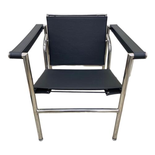 ラウンジチェアー リプロダクト品 207 ブラック LC1