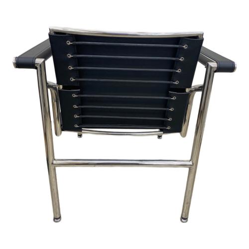 ラウンジチェアー リプロダクト品 207 ブラック LC1