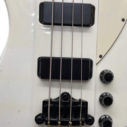 EPIPHONE (エピフォン) エレキベース ネックエンドヒビ有