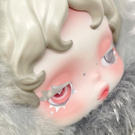 POP MART (ポップマート) SKULLPANDA × XG ぬいぐるみペンダント