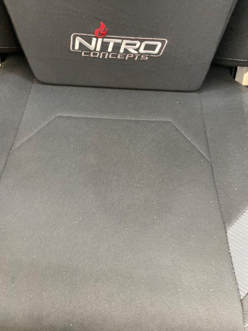 Nitro Concepts (ナイトロコンセプツ) ゲーミングチェア X1000 PRO