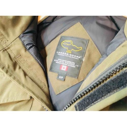 CANADA GOOSE 4071JM コンスタブルパーカー カーキ 冬物 カーキ ダウン80％ フェザー20％