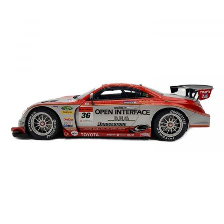 大特価!!】 オートアート1/18トムス スーパーGT2006 SC430#36 ミニカー 