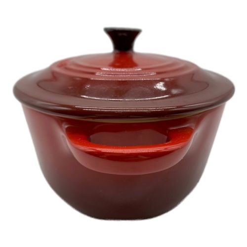 LE CREUSET (ルクルーゼ) ココット・オーバル 17cm(取っ手込み)