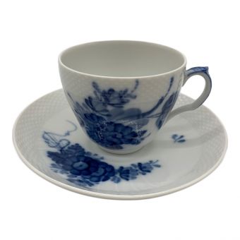 ROYAL COPENHAGEN (ロイヤル・コペンハーゲン) カップ&ソーサー 廃盤品 ブルーフラワー・カーブ