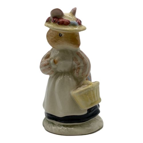 ROYAL DOULTON (ロイヤルドルトン) LADY WOODMOUSE