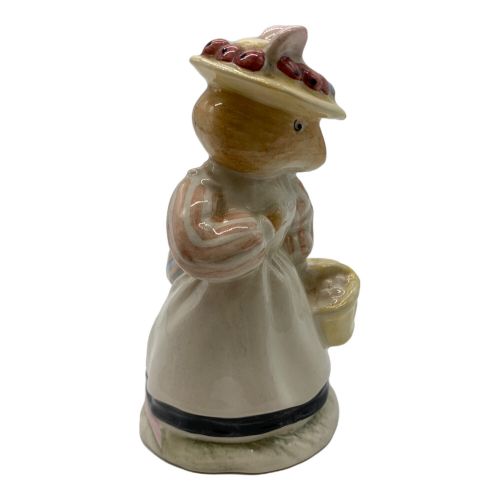 ROYAL DOULTON (ロイヤルドルトン) LADY WOODMOUSE