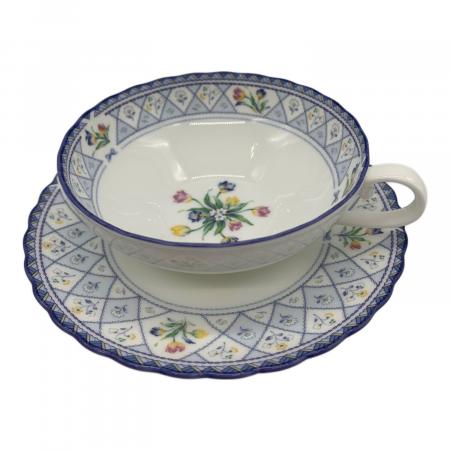 Noritake (ノリタケ) 洋食器 カップ＆ソーサー×5・プレート×1