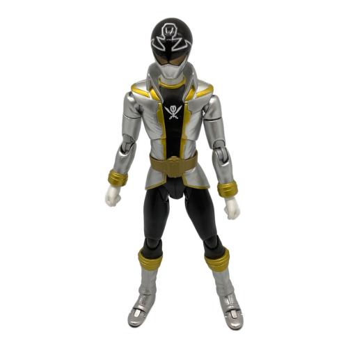 フィギュア ゴーカイシルバー S.H.Figuarts