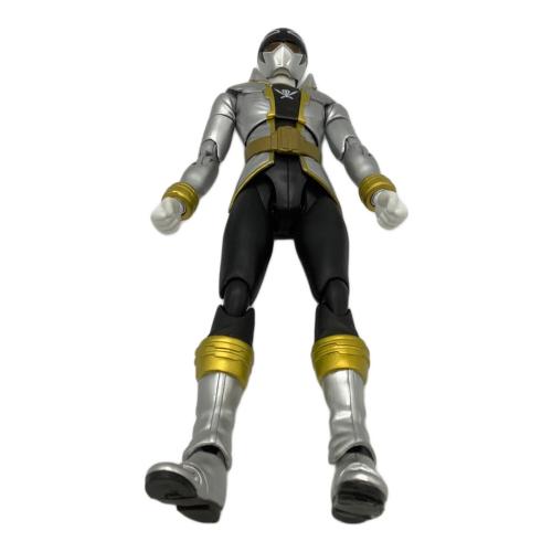 フィギュア ゴーカイシルバー S.H.Figuarts