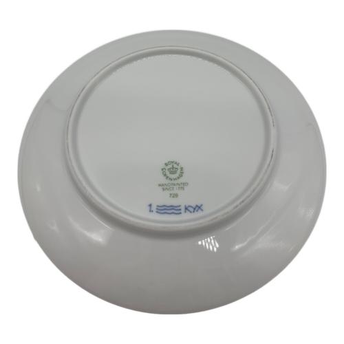 ROYAL COPENHAGEN (ロイヤル・コペンハーゲン) プレート ブルーフルーテッド プレイン クーププレート