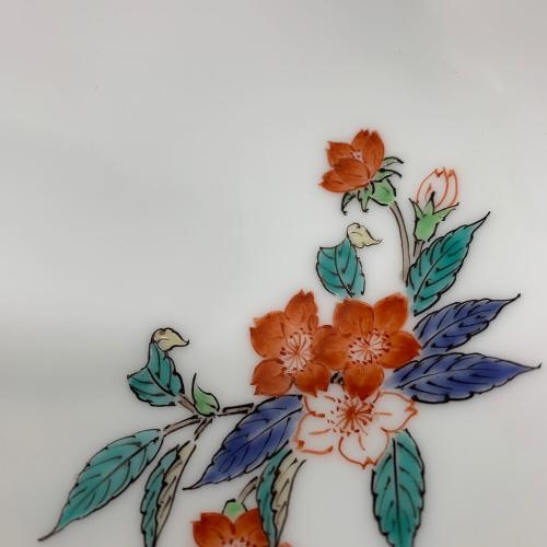 柿右衛門窯 (カキエモンガマ) 錦桜文皿(五客組) 十五代酒井田柿右衛門