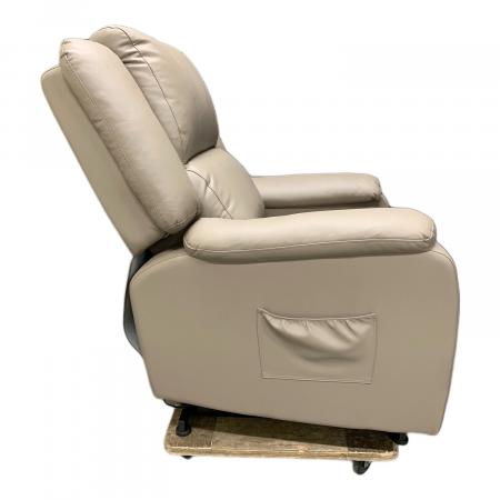 リクライニングチェア ベージュ 中古】『電動エステリクライニングチェア（ベージュ柄模様）枕付き』