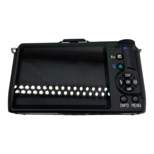 PENTAX ミラーレス一眼カメラ 一部パーツ劣化有 ダブルズームキット Q10 1240万画素 専用電池 SDHCカード対応 標準：ISO100～6400 電子：1/8000～2秒 レンズシャッター：1/2000～30秒 4471375