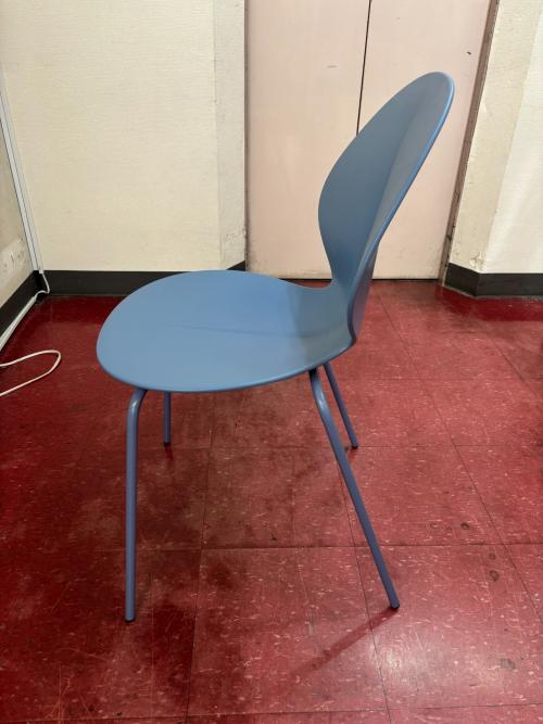 CALLIGARIS (カリガリス) スタッキングチェアー ブルー BASIL