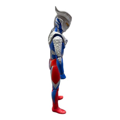フィギュア ウルトラマンゼロ ウルトラアクト